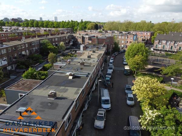 Luchtfoto dakinspectie woonwijk in Hilvarenbeek Luchtfoto dakinspectie woonwijk in Hilvarenbeek