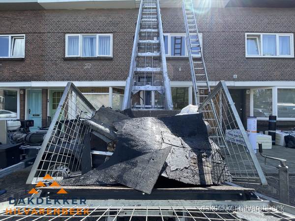 Kosten dakreparatie: dakschade aan flatgebouw in Hilvarenbeek Kosten dakreparatie: dakschade aan flatgebouw in Hilvarenbeek